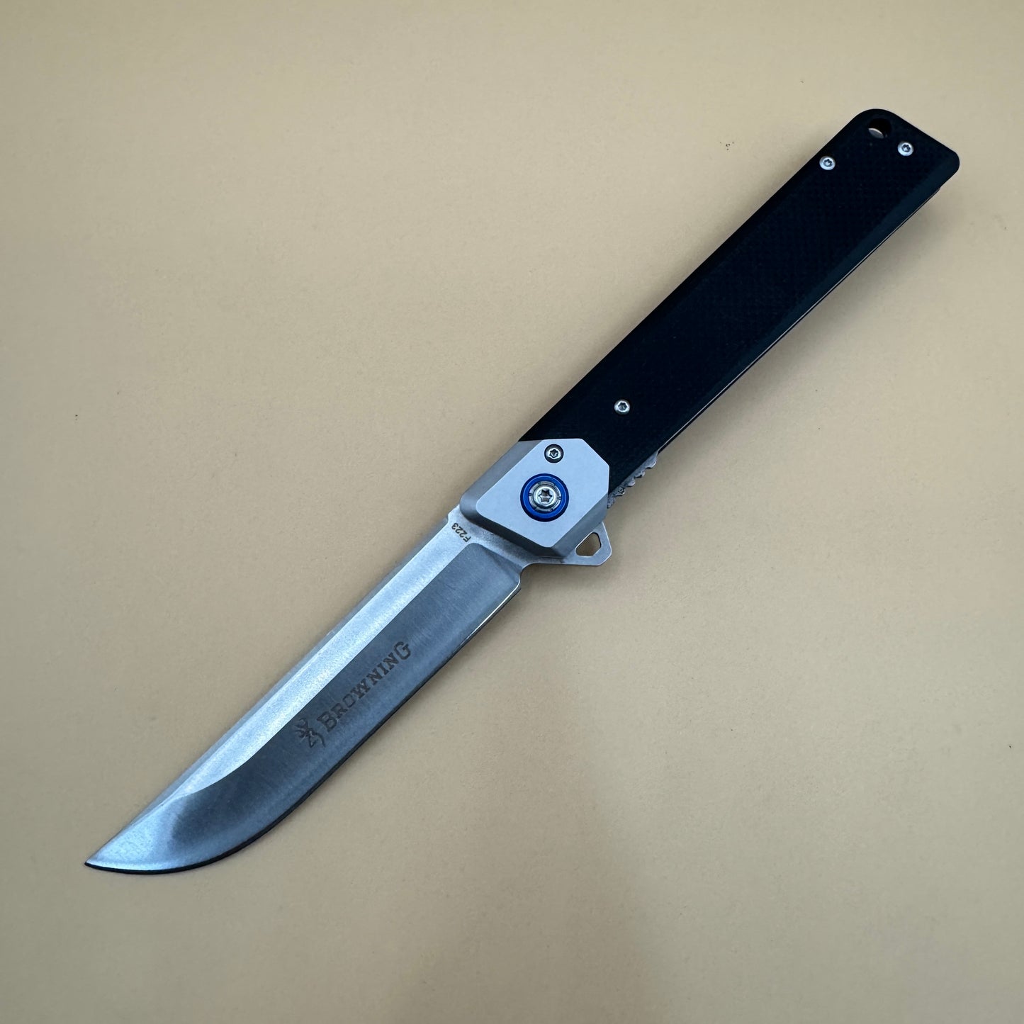 Browning F223 tactical folding knife