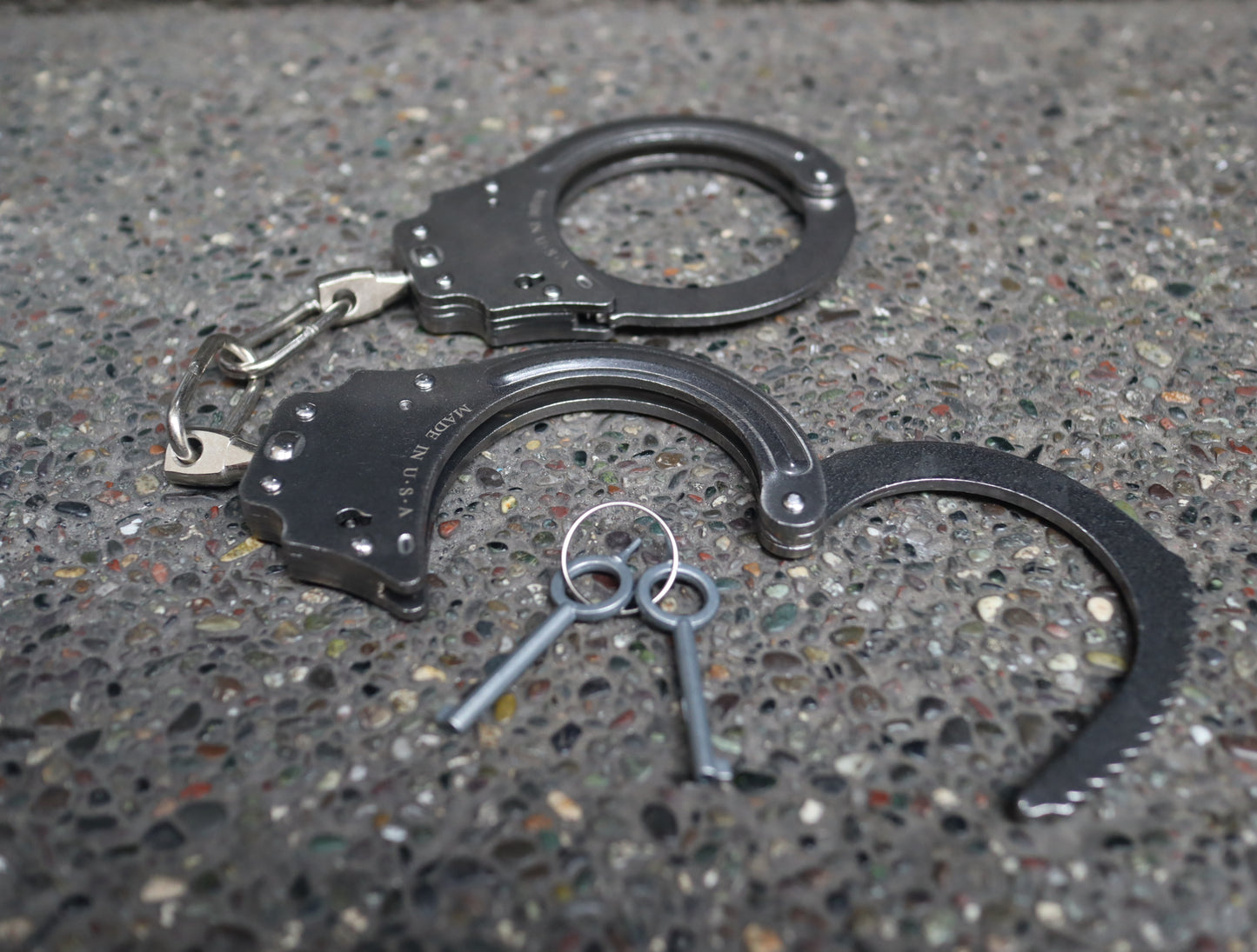 double locking nickel plated steel handcuffs