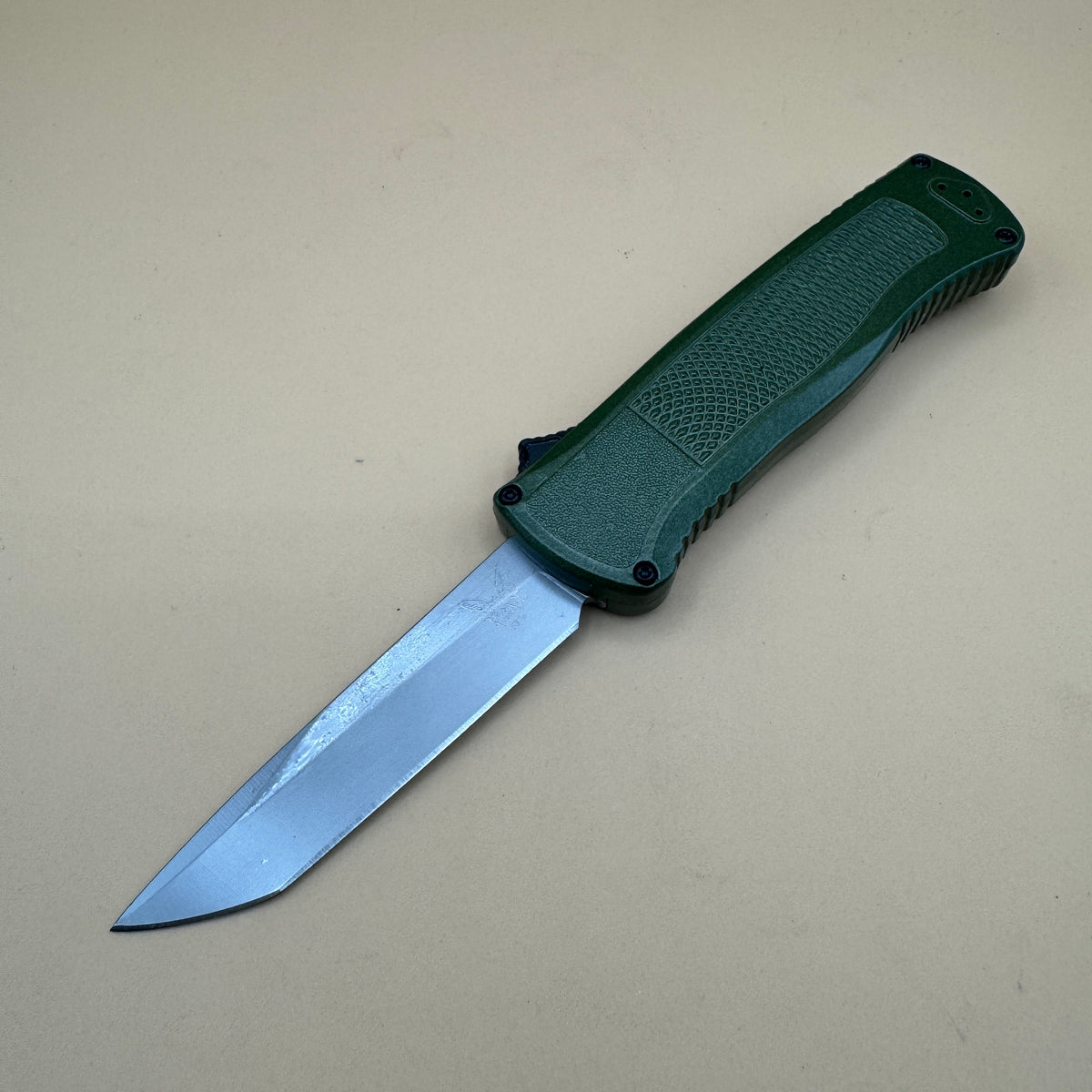 Benchmade 7654 Automatic OTF knife