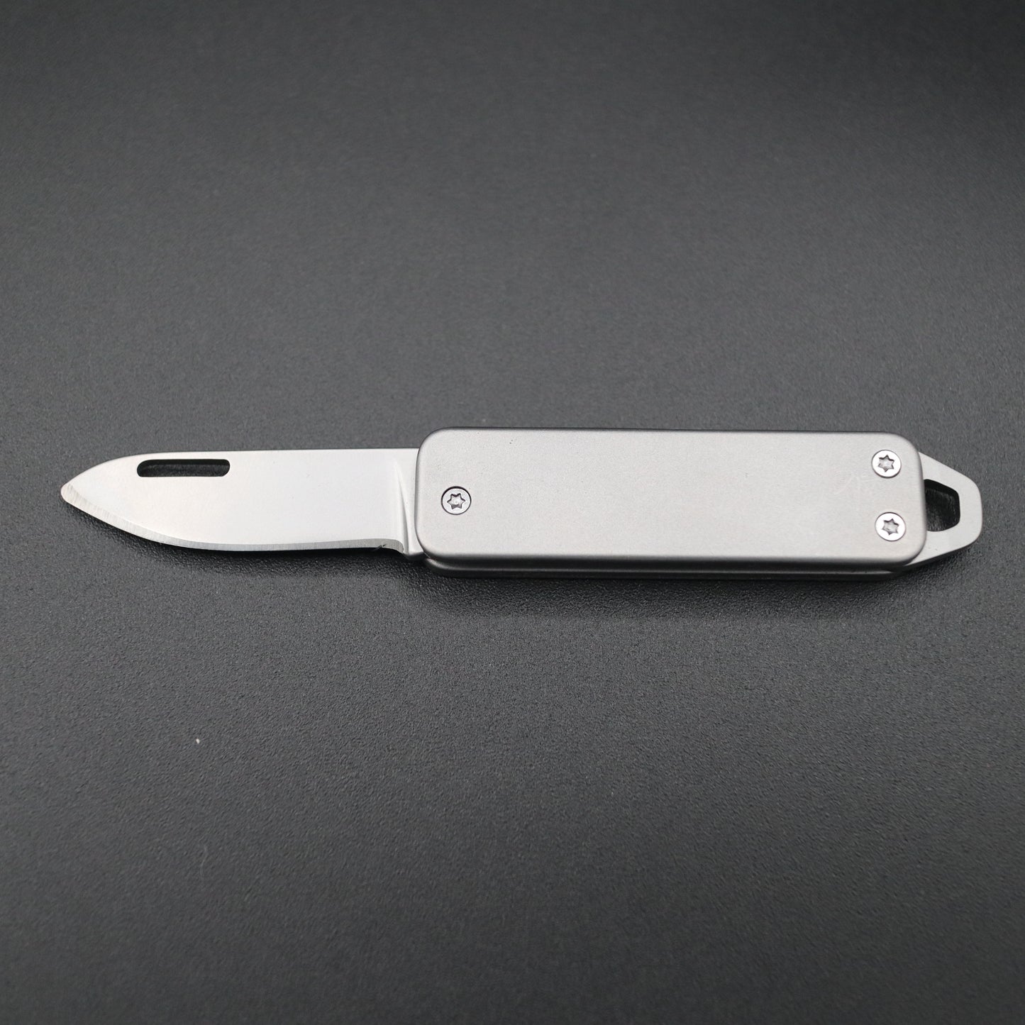 The Elko mini multi tool knife