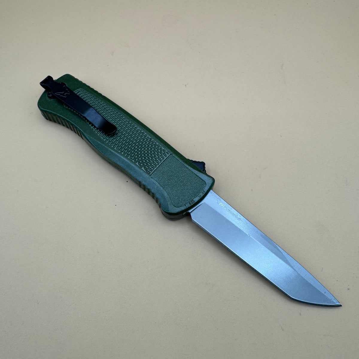 Benchmade 7654 Automatic OTF knife