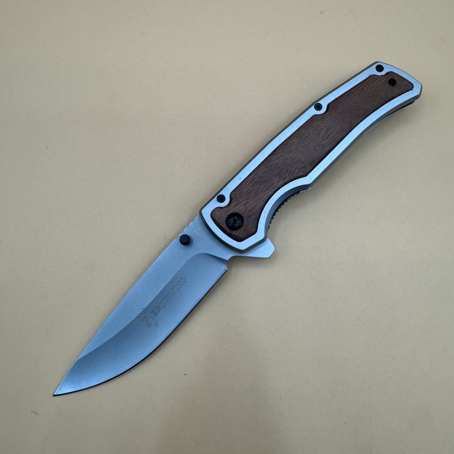 Browning X109 folding tactical knife