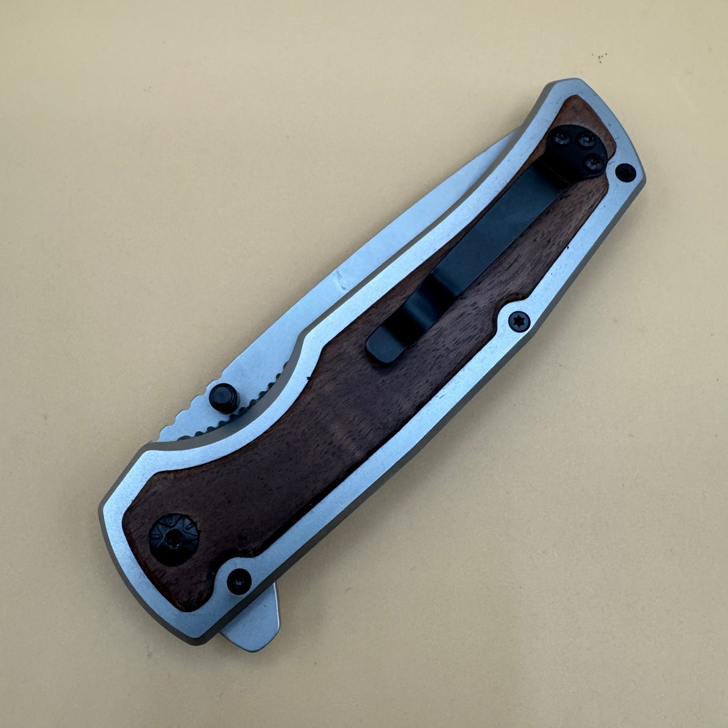 Browning X109 folding tactical knife