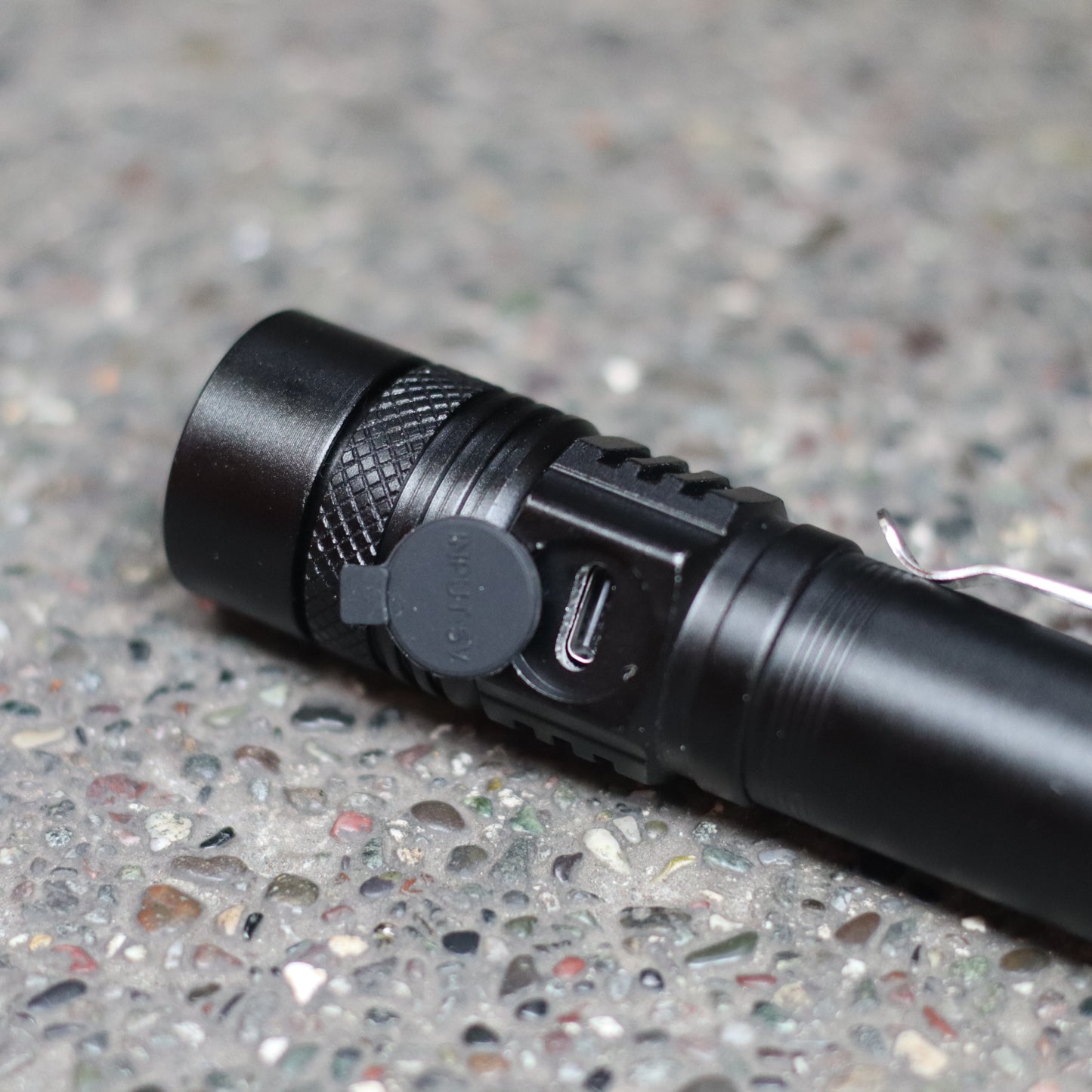 High-power LED rechargeable FLASHLIGHT T6 10,000 lumens USB type C