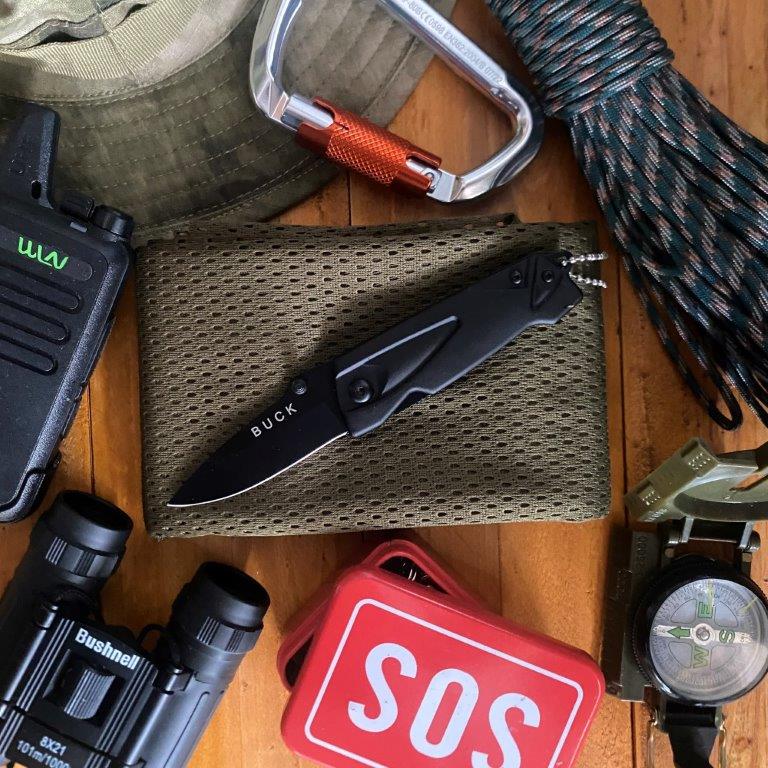 B.U.C.K B32 tactical survival camping knife