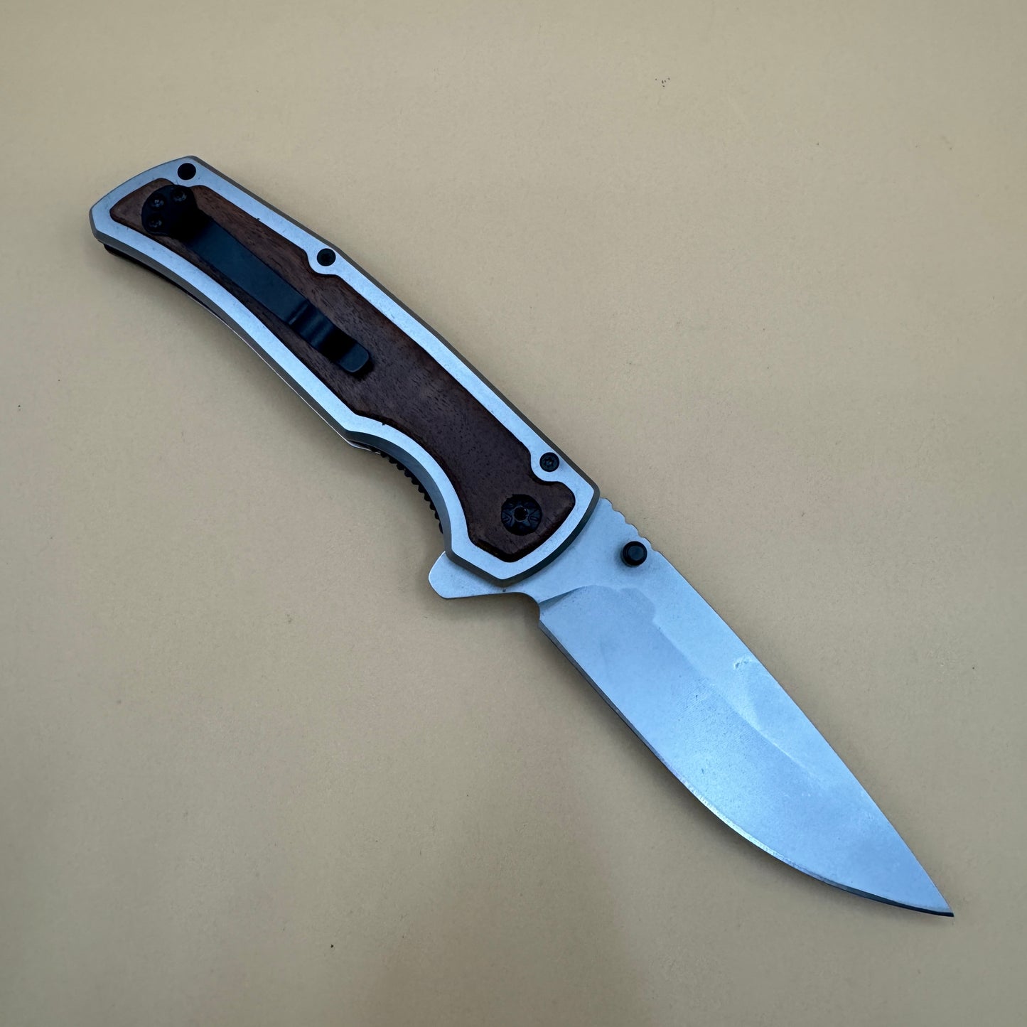 Browning X109 folding tactical knife