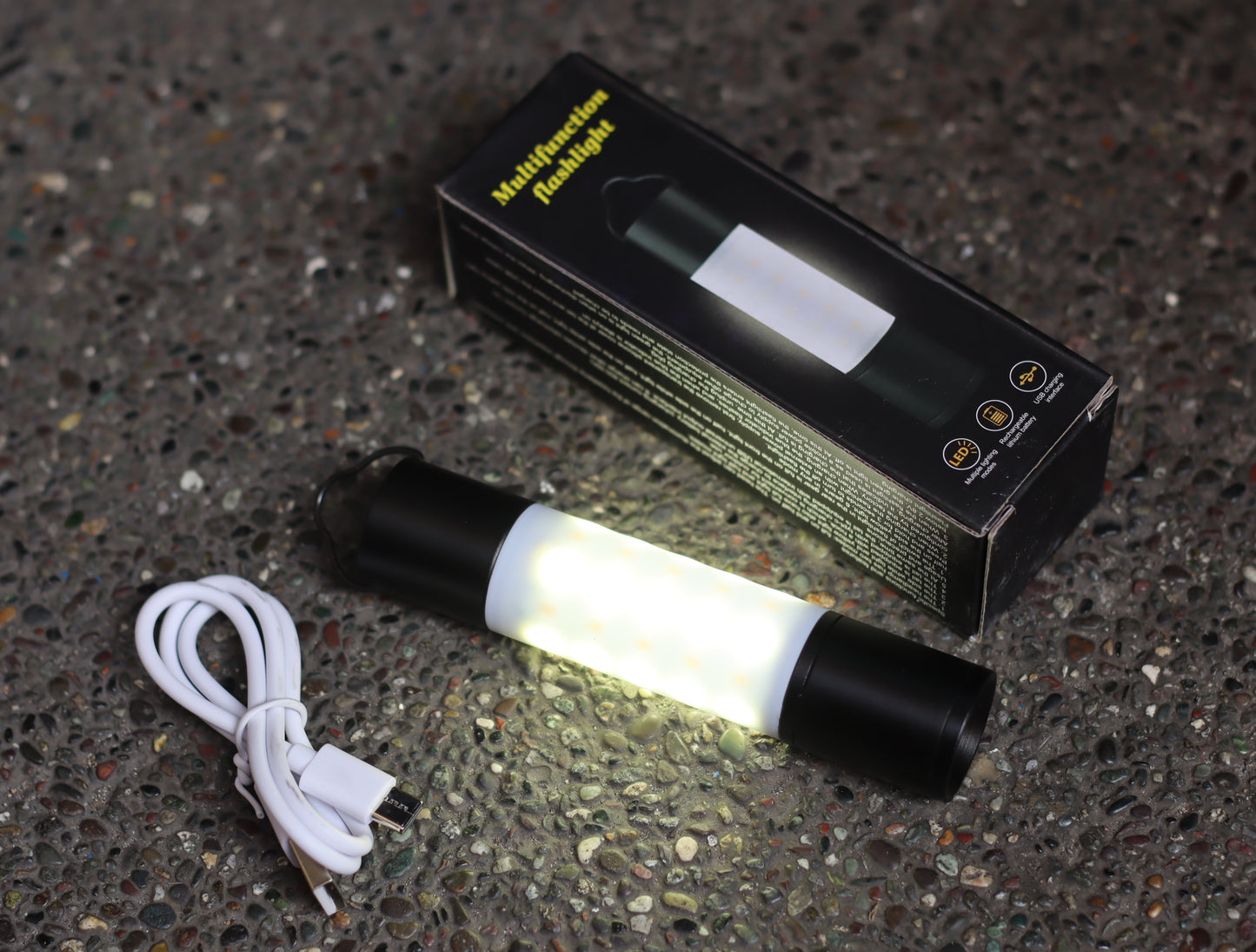 Rechargeable camping light lantern flashlight 6-modes 2600mah battery capacity