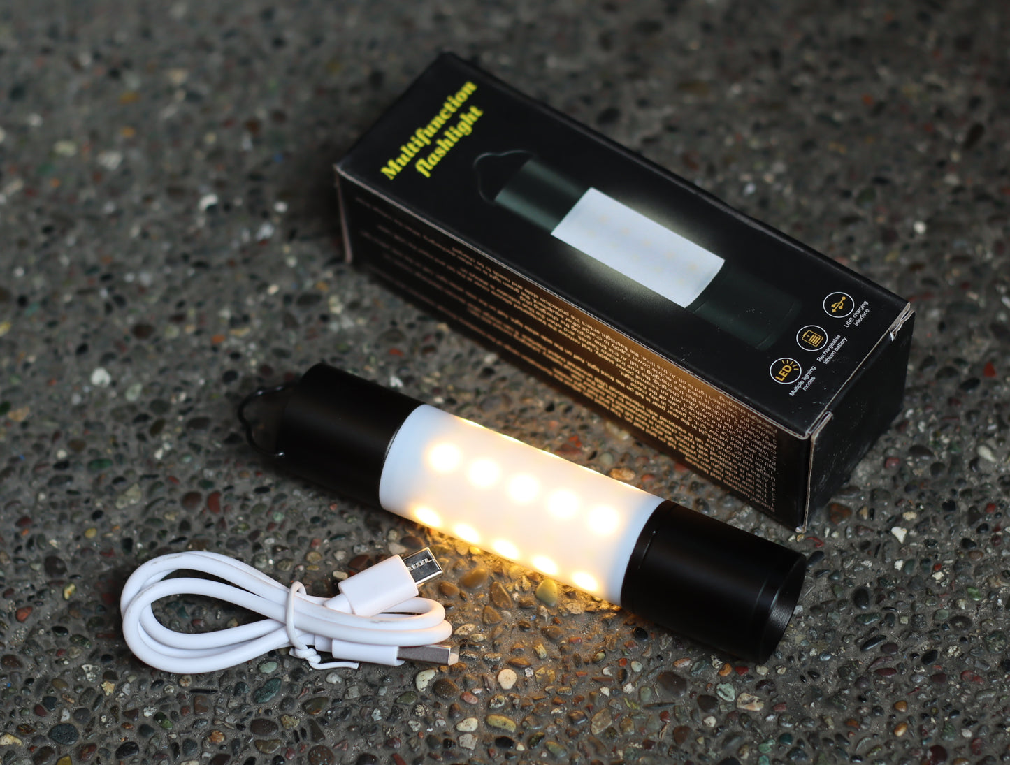 Rechargeable camping light lantern flashlight 6-modes 2600mah battery capacity