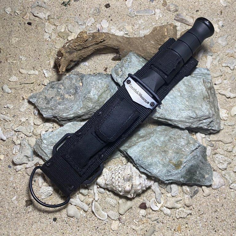 Smith & Wesson CKSUR2 search and rescue fixed blade knife